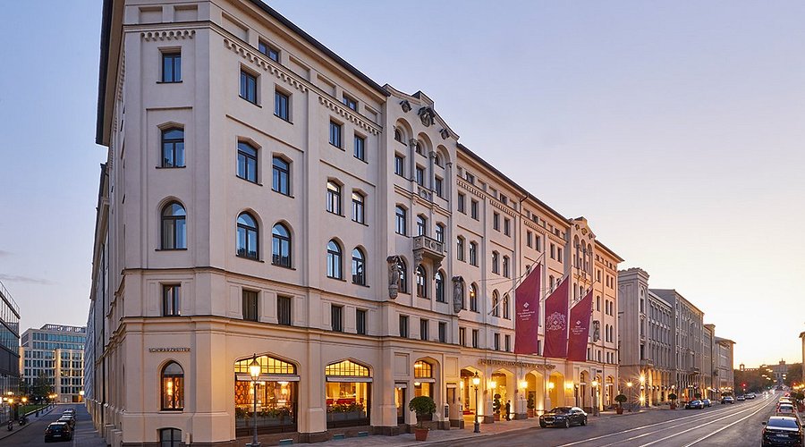 hotelfassade