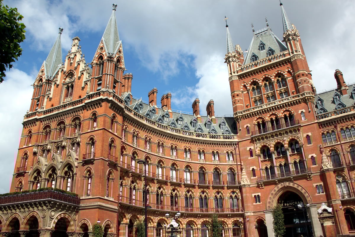 St_Pancras_Renaissance_London_Hotel_2011-06-19